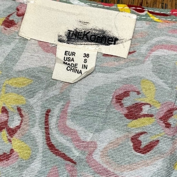 THE KORNER – Floral Wrap Dress size S - Picture 3 of 11